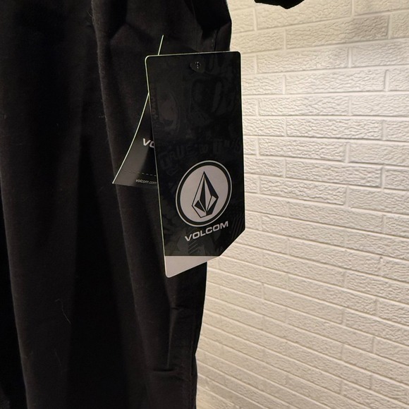 Volcom Everett Oxford SS Stretch Button Up Shirt - Mens Modern Fit - Picture 3 of 7